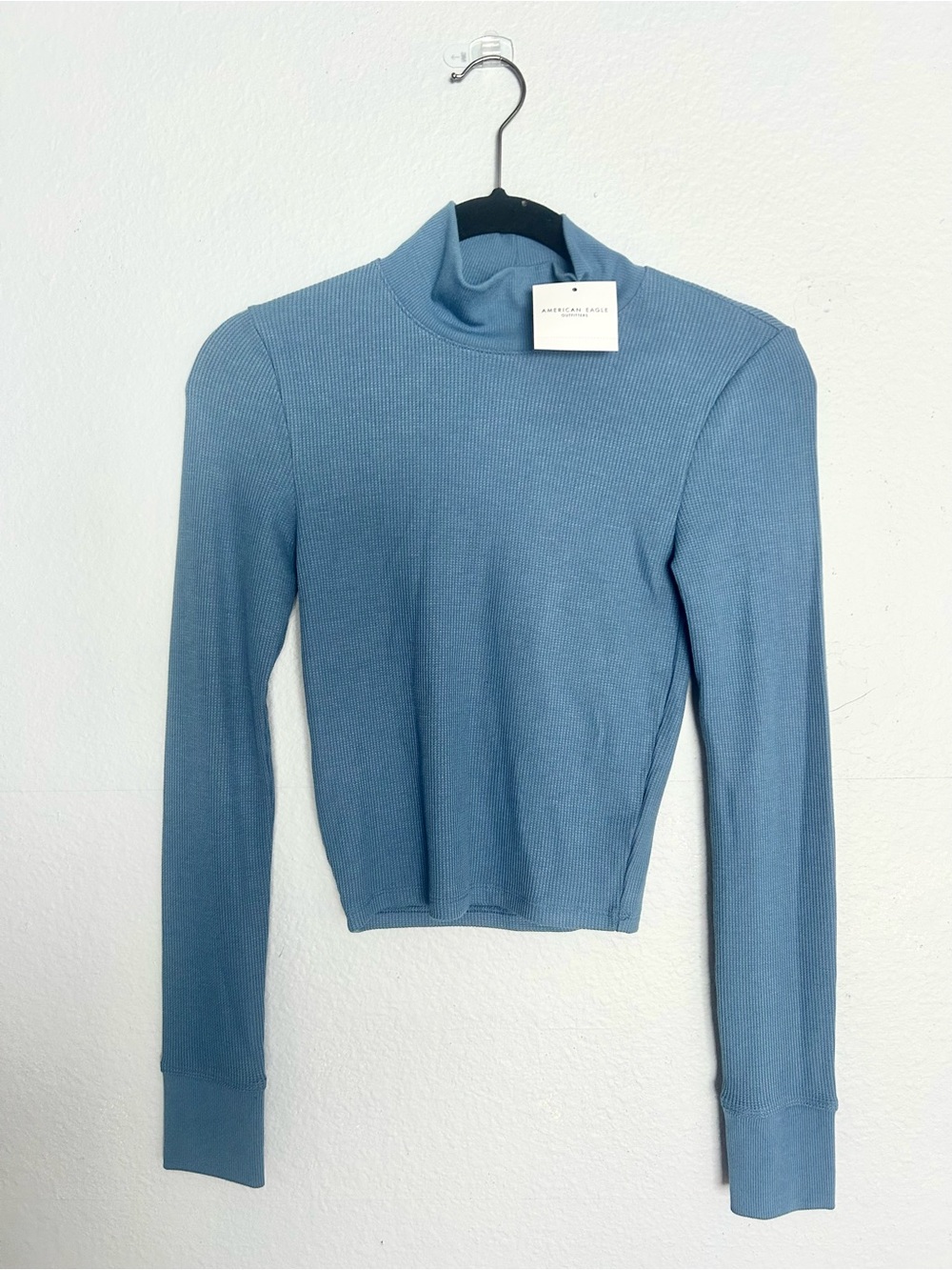 NWT AMERICAN EAGLE Blue Ribbed Mock Neck Long Sleeve Crop Top Size: S